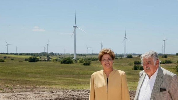 Dilma e Pepe Mujica inauguram parque eólico feito pela Eletrobras em parceria com a UTE (Foto: Divulgação Planalto)