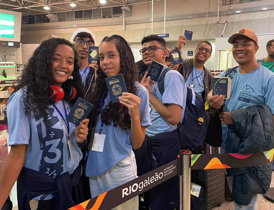 Primeiro grupo de alunos vencedores da Olimpíada Carioca de Matemática viajam para os Estados Unidos pela Prefeitura do Rio