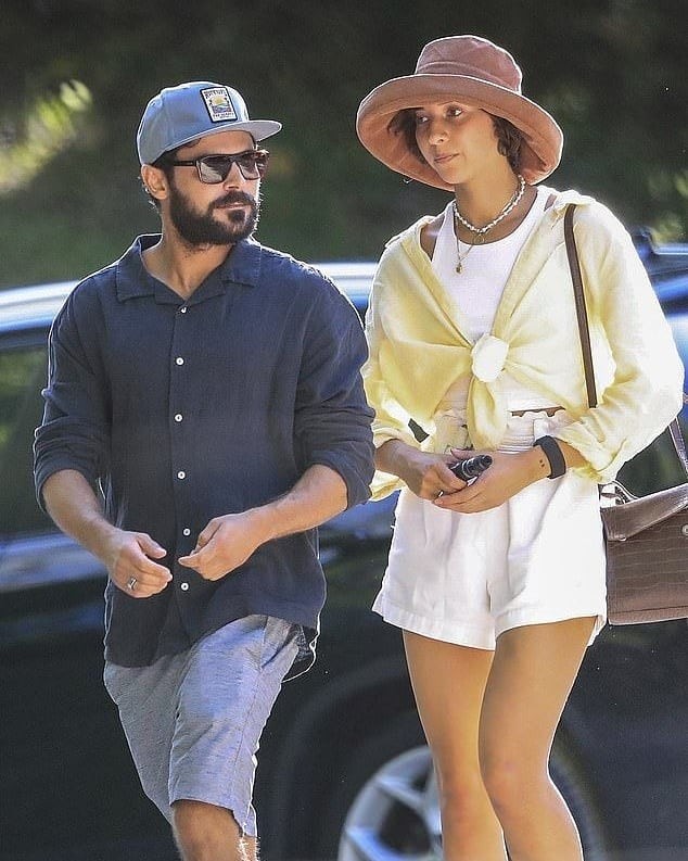Zac Efron e namorada Vanessa Valladares (Foto: Reprodução: Instagram)