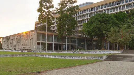 Governo retira verbas de universidades menos de um dia após desbloqueio