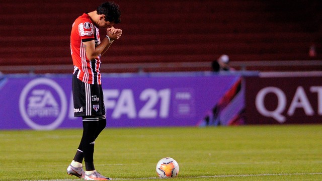 Pablo durante LDU x São Paulo