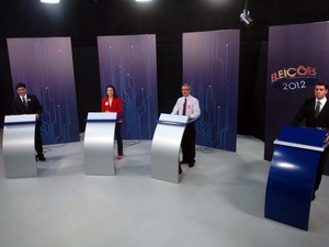 Candidatos de Criciúma participam de debate (Foto: Eliane Gonçalves)
