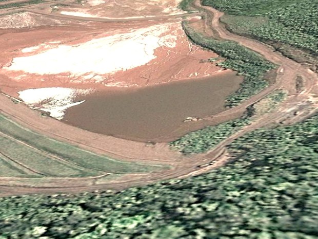 Imagem de satélite da barragem do Gregorio, em Corumbá; localização obtida a partir das coordenadas disponíveis no Cadastro Nacional de Barragens de Mineração (Foto: Google Earth)
