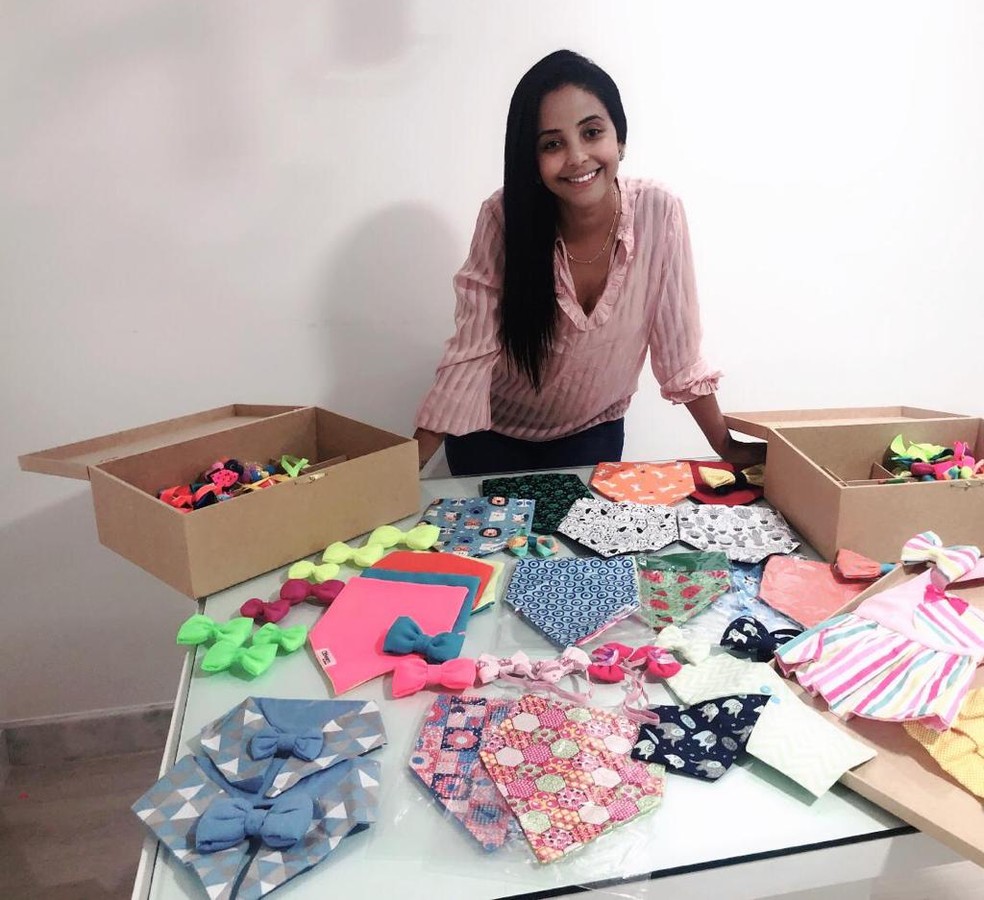 Luz Marina Sampaio, com as peças voltadas para pets  — Foto: Arquivo Pessoal