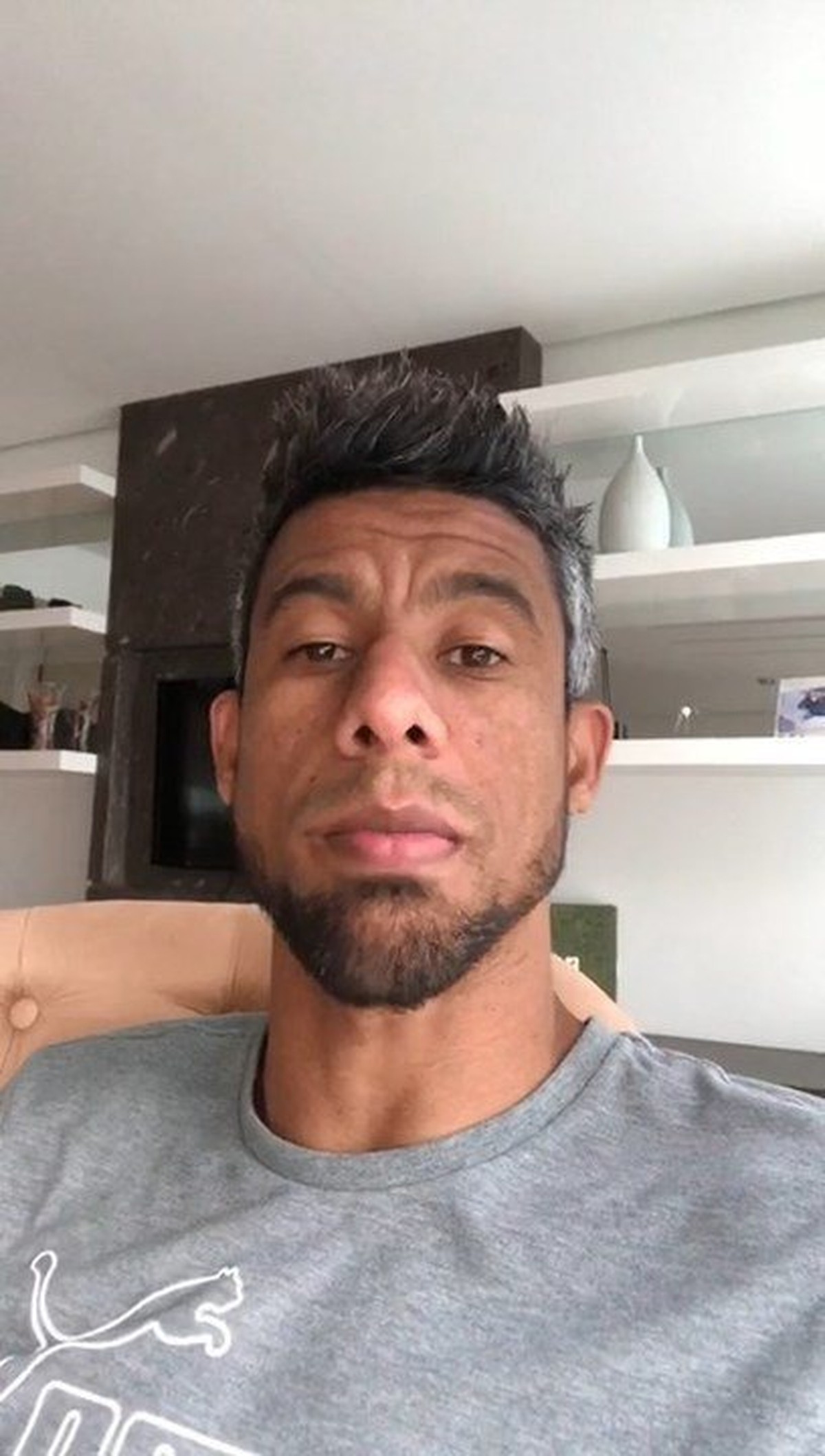 VÍDEO: Léo Moura confirma participação no Futebol Contra a Fome em 