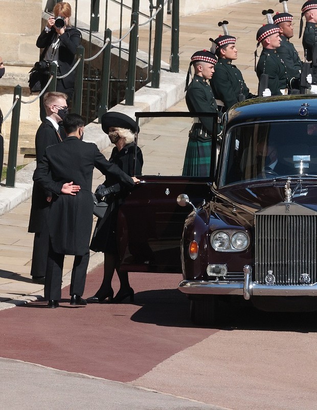 Camilla Parker chega ao funeral de Príncipe Philip, em Londres (Foto: Getty Images)