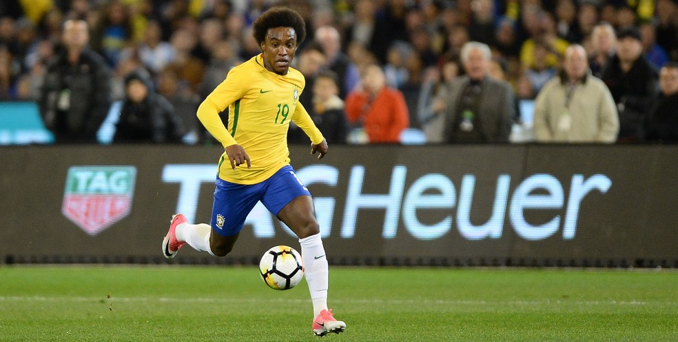Willian volta a ser titular na partida desta quinta-feira, na Arena do Grêmio (Foto: Pedro Martins/MoWA Press)