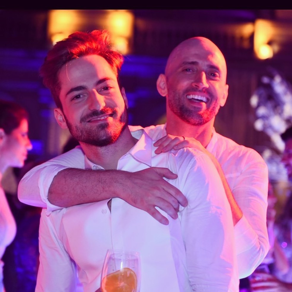 Thales Bretas se pronunciou sobre o estado de saúde do marido  — Foto: Reprodução/Instagram