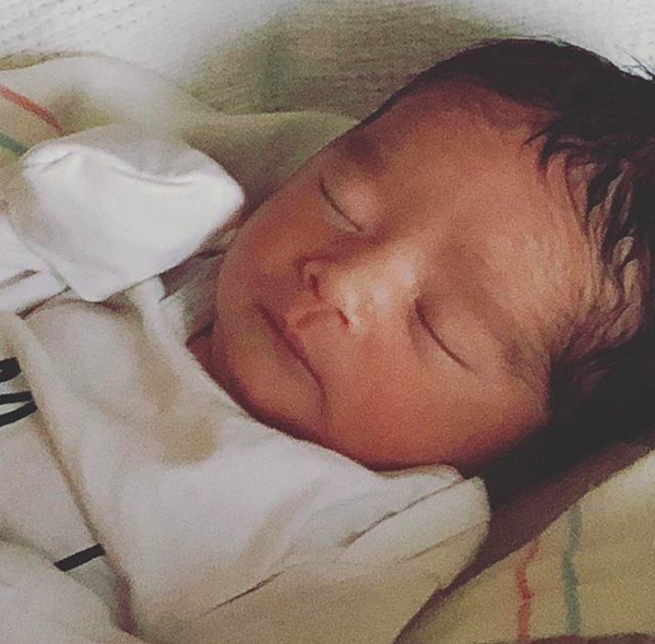 O bebê recém-nascido da atriz Jessica Alba (Foto: Instagram)