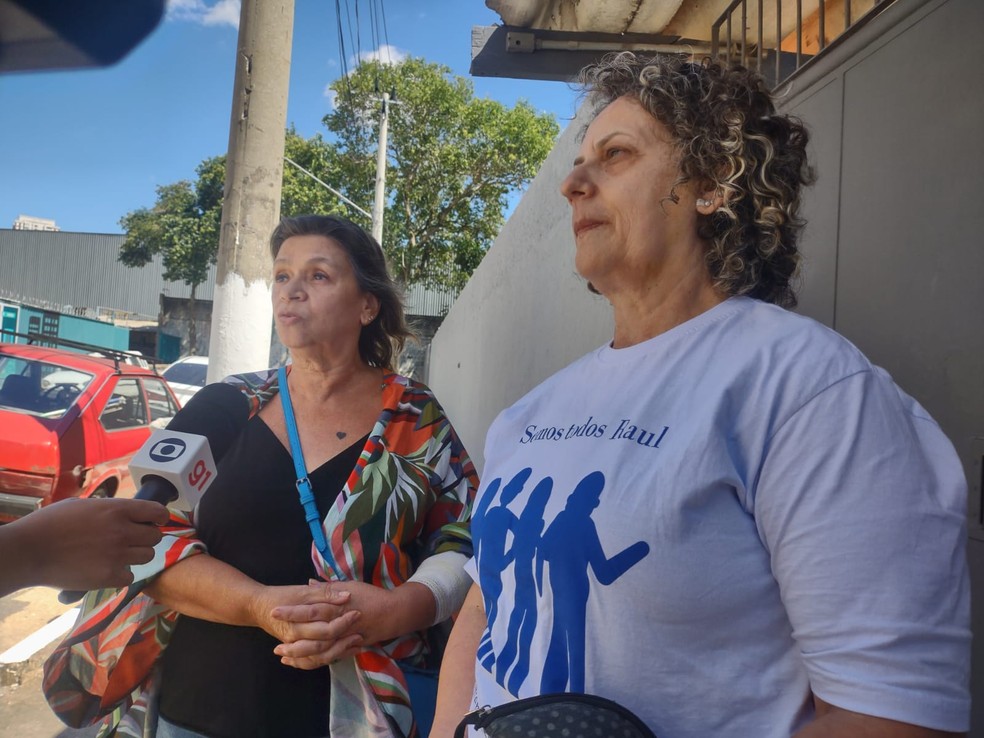 Professoras que sobreviveram ao ataque relatam a emoção e desafio de retornar à escola  — Foto: Arthur Stabile/g1
