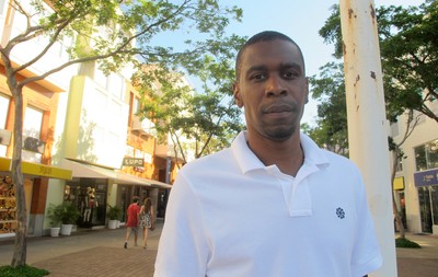 Juan projeta reencontro com torcida do Flamengo: Volta para casa