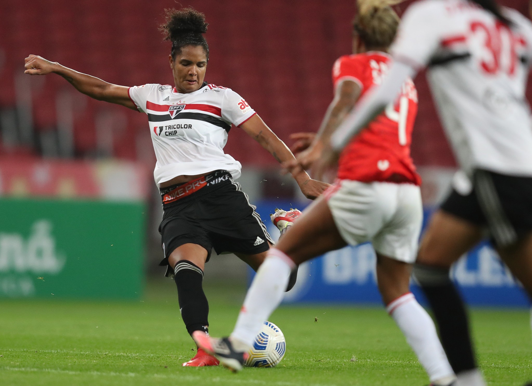 Na Vila Belmiro, São Paulo enfrenta o Santos pelo Brasileiro Feminino - SPFC