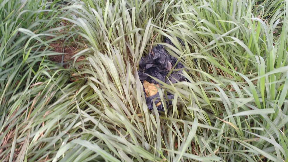 Locais onde o homem ficava foram descobertos durante diligências — Foto: Polícia Civil