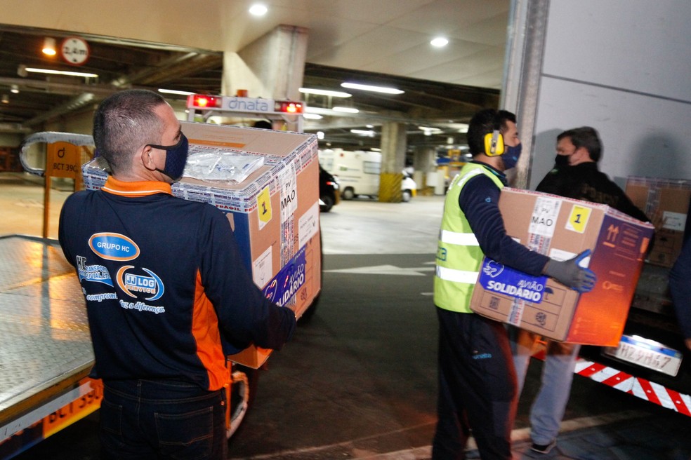Doses de vacinas são recebidas no Amazonas — Foto: Divulgação