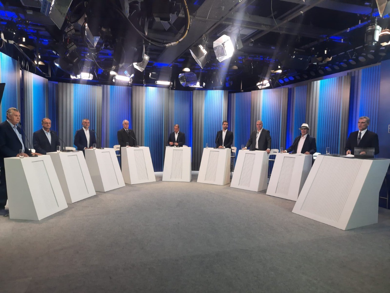 Candidatos ao governo do Rio Grande do Sul participam de debate na RBS TV