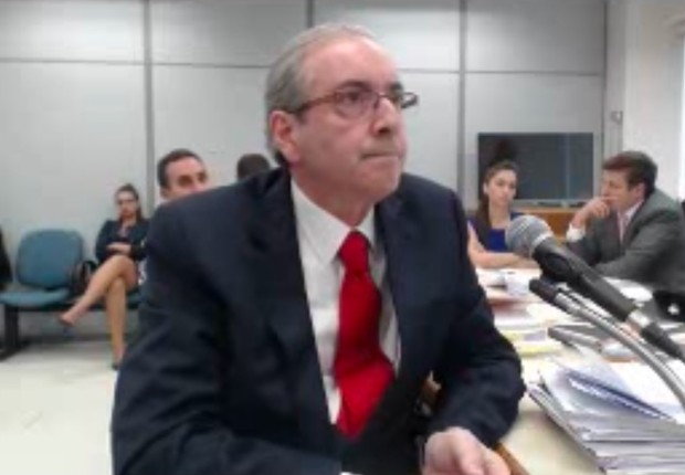 O ex-presidente da Câmara Eduardo Cunha presta depoimento à Justiça Federal (Foto: Reprodução/TV Globo)
