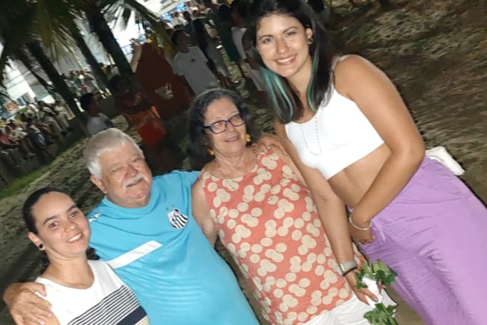 Três pessoas da mesma família ficam feridas após serem atingidas por fogos de artifício na festa de Réveillon em Praia Grande — Foto: Arquivo Pessoal