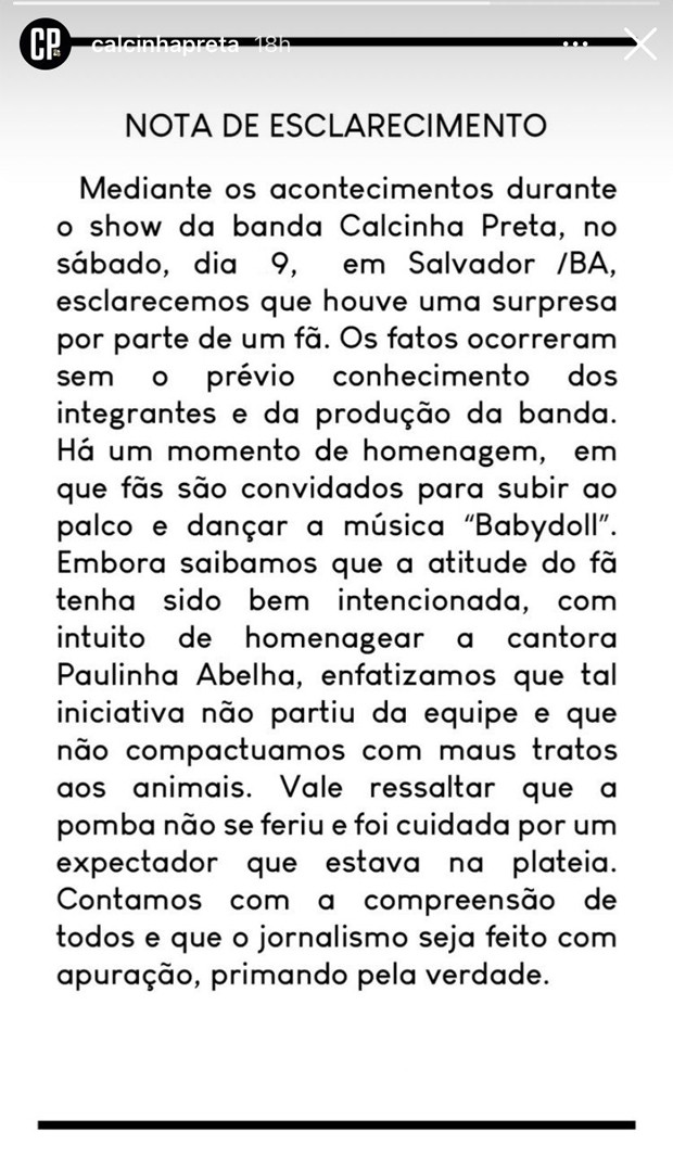 Calcinha Preta justifica pomba em show (Foto: Reprodução / Instagram)