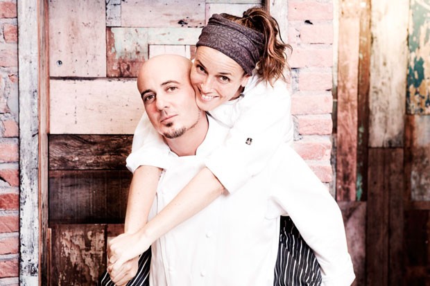 Daniel Redondo e Helena Rizzo, o casal que comanda a cozinha do Maní (Foto: Divulgação)
