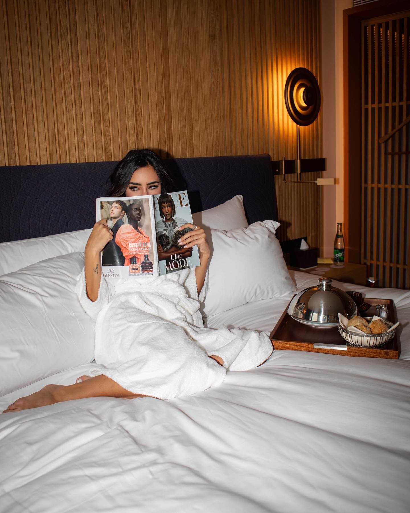 Bruna Biancardi posa em hotel em Paris (Foto: Reprodução / Instagram)