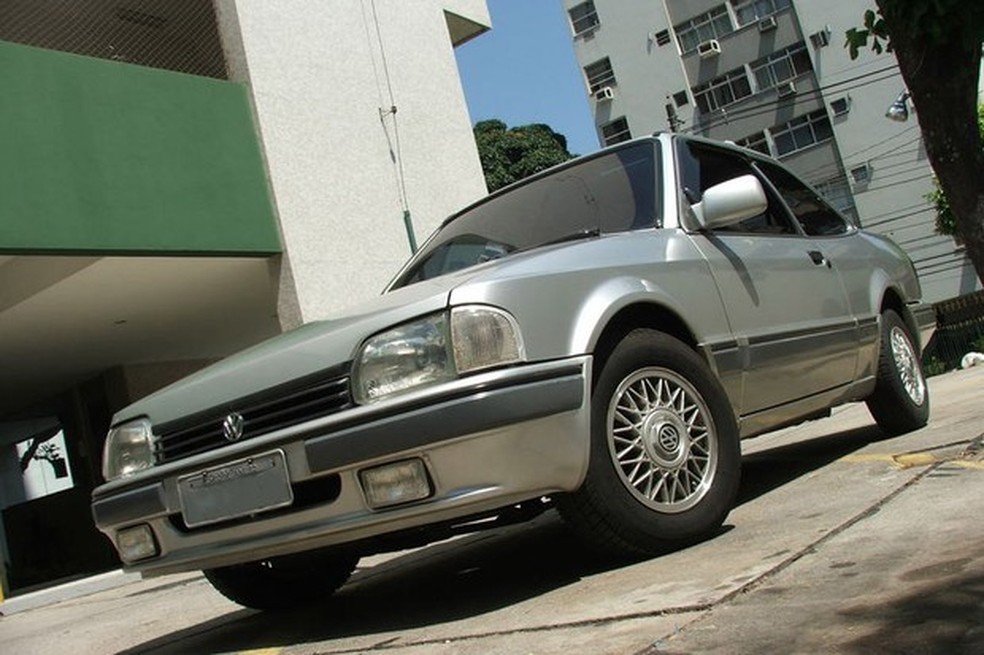 Volkswagen Apollo foi o primeiro fruto da Autolatina — Foto: Autoesporte