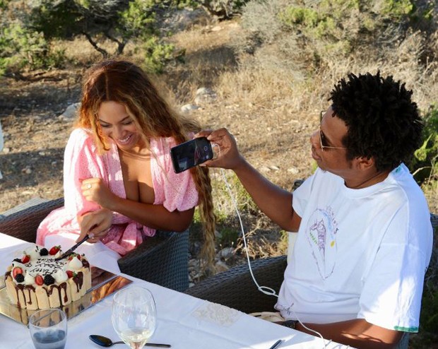 BeyoncÃ© e Jay-Z (Foto: ReproduÃ§Ã£o / Site Oficial BeyoncÃ©)