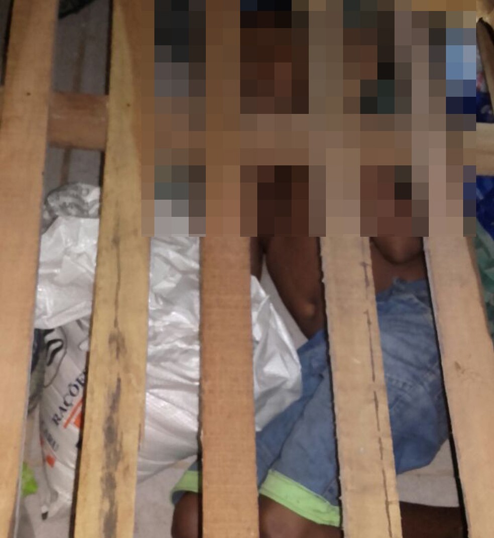 Menino de 13 anos foi encontrado debaixo da cama de um detento (Foto: Divulgação / Sinpoljuspi)