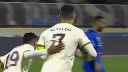  De pênalti, Cristiano Ronaldo faz primeiro gol pelo Al Nassr; veja vídeo