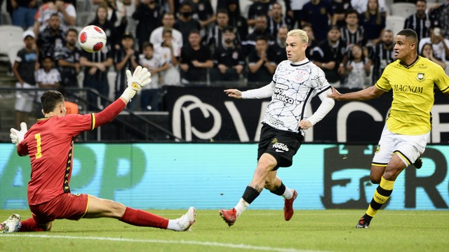 Gol de R&Atilde;&sup3;ger Guedes em Corinthians x S&Atilde;&pound;o Bernardo