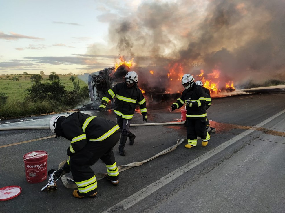 Caso ocorreu na tarde de terça-feira, na BR-242 — Foto: Divulgação/Secretaria de Segurança Pública
