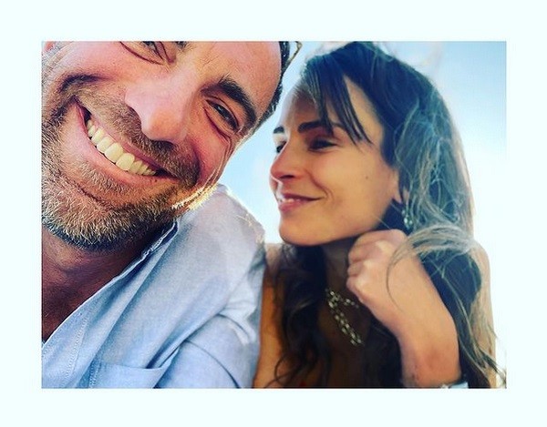 A atriz Jordana Brewster com o novo namorado (Foto: Instagram)