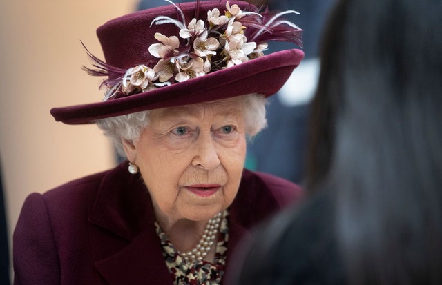 LONDON, UNITED KINGDOM - FEBRUARY 25: Queen Elizabeth II during a visit to the headquarters of MI5 at Thames House on February 25, 2020 in London, England. MI5 is the United Kingdom's domestic counter-intelligence and security agency. (Photo by Victoria J (Foto: Getty Images)