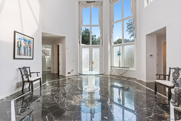 Gloria Gaynor quer vender mansão dos anos 1980 por R$ 6,5 milhões (Foto: Divulgação)