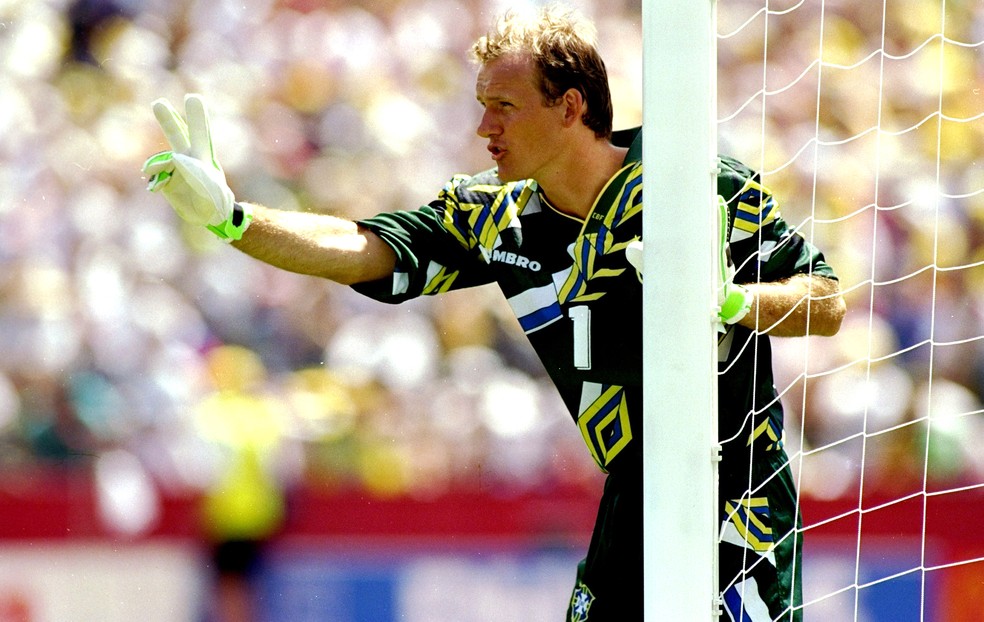 Taffarel em Brasil x Rússia na Copa de 1994 — Foto: Getty Images