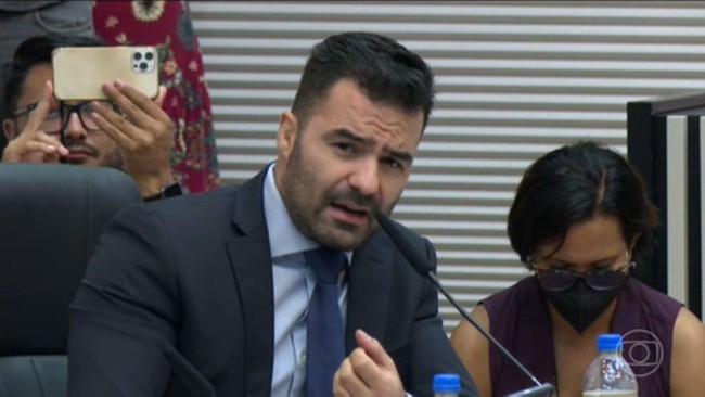 Deputado estadual Arthur do Val, de SP, anuncia que vai renunciar ao cargo
