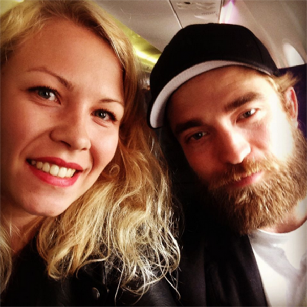 Robert Pattinson com fã (Foto: Instagram)