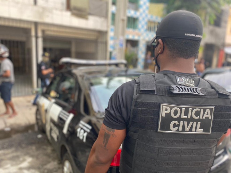 Suspeito foi preso em Lauro de Freitas &mdash; Foto: Divulga&ccedil;&atilde;o/Pol&iacute;cia Civil