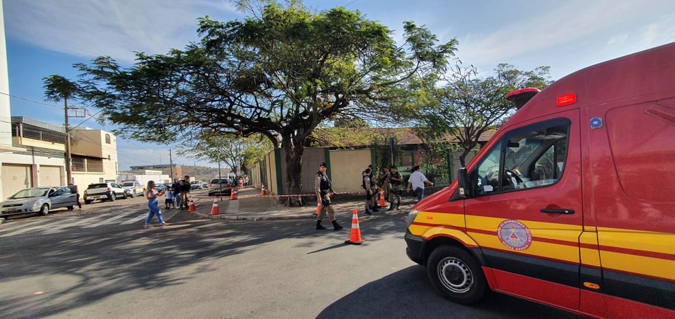 Escola Ilídio da Costa Pereira está isolada — Foto: Divulgação