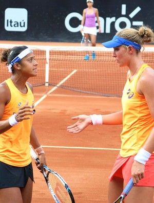 Tenis Bia Haddad e Teliana (Foto: Thiago Quintella)