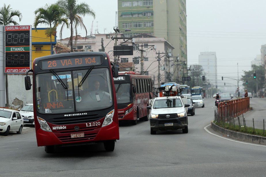 Empresas de ônibus vão reduzir circulação em Niterói 