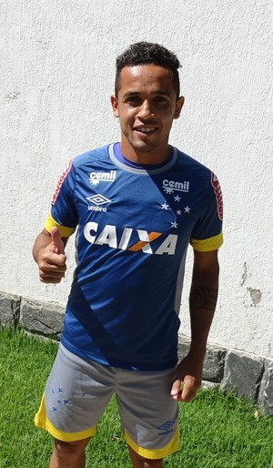 Teoria do espelho: a estratégia de Rafinha para ser substituto de Robinho