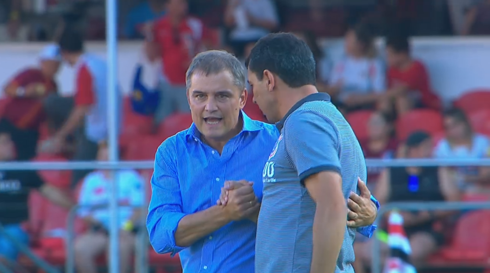 Fábio Carille disse que deu "uma dura" no técnico Diego Aguirre (Foto: reprodução)