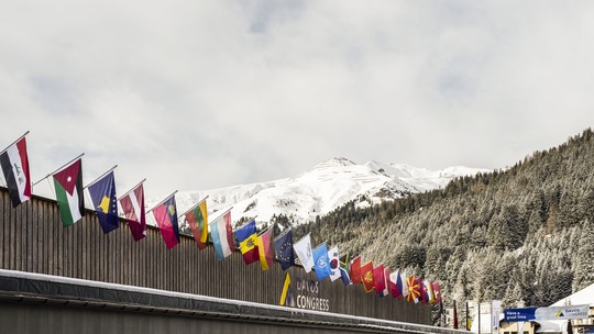 Governador de SP discute energia limpa e investimentos, em Davos