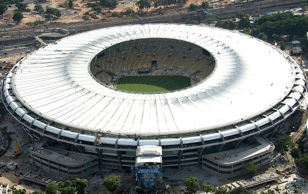 Proprietários de cadeiras cativas no Maracanã já podem retirar ingressos  gratuitos para a Copa América - Lance!