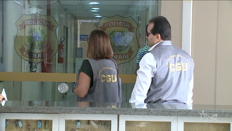 Equipe da Controladoria Geral da União (CGU) participaram da operação. (Foto: Reprodução/TV Mirante)