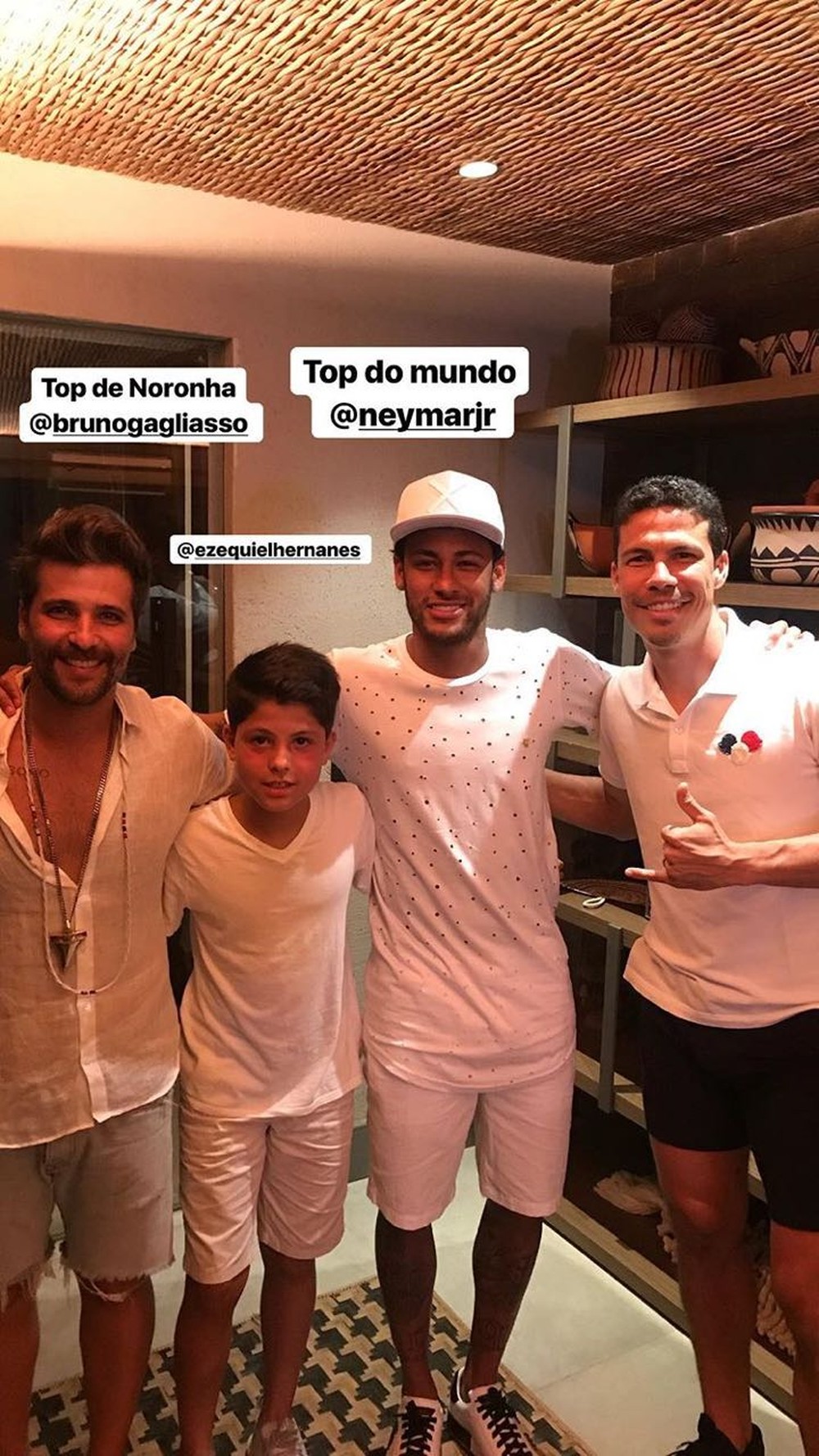Hernanes registra encontro com Neymar no réveillon
