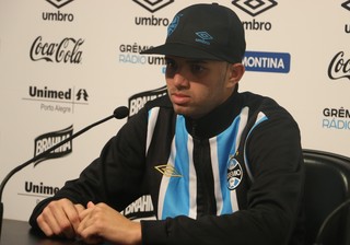 Discursos antes de jogos viram modo de Roger instigar grupo: Motiva mais