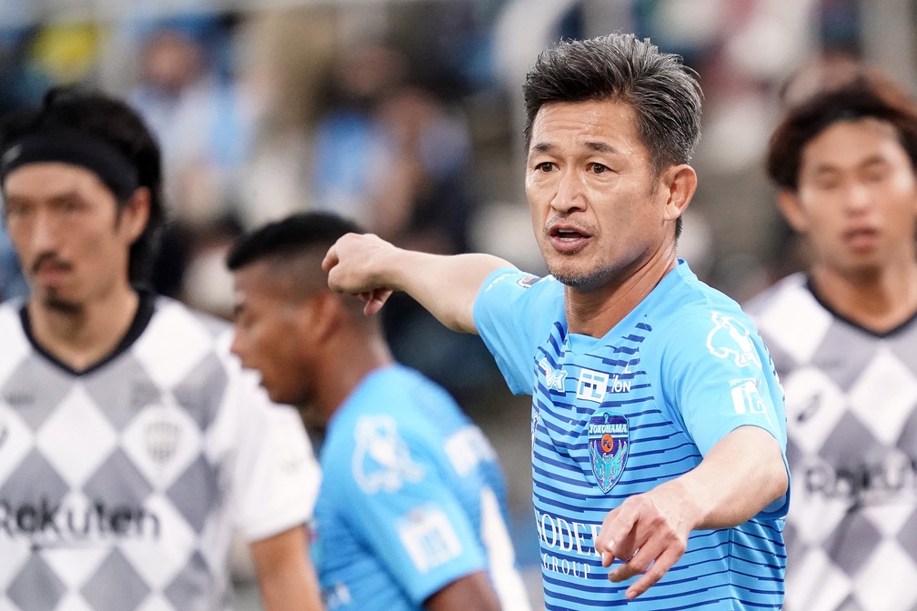 Kazu Miura Ex Santos E Palmeiras Renova Com Yokohama Fc E Jogara Aos 54 Anos Futebol Internacional Ge