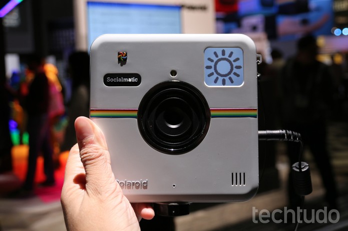 A Socialmatic, câmera da Polaroid, decepciona em nossos testes (Foto: Isadora Díaz/TechTudo) A Socialmatic, câmera da Polaroid, decepciona em nossos testes (Foto: Isadora Díaz/TechTudo)