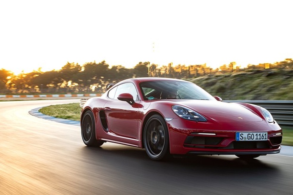 Teste Porsche 718 Gts 4 0 Cayman E Boxster Desistem Do Motor Turbo E Continuam Mais Divertidos Que O 911 Testes Autoesporte